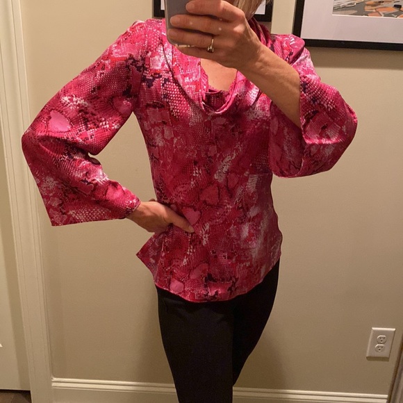 Fabulous Fuchsia Snake! Natori 100% Silk Cowl Top - Picture 2 of 9